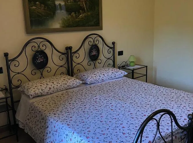 R&b Tana Delle Fate Bed and Breakfast *